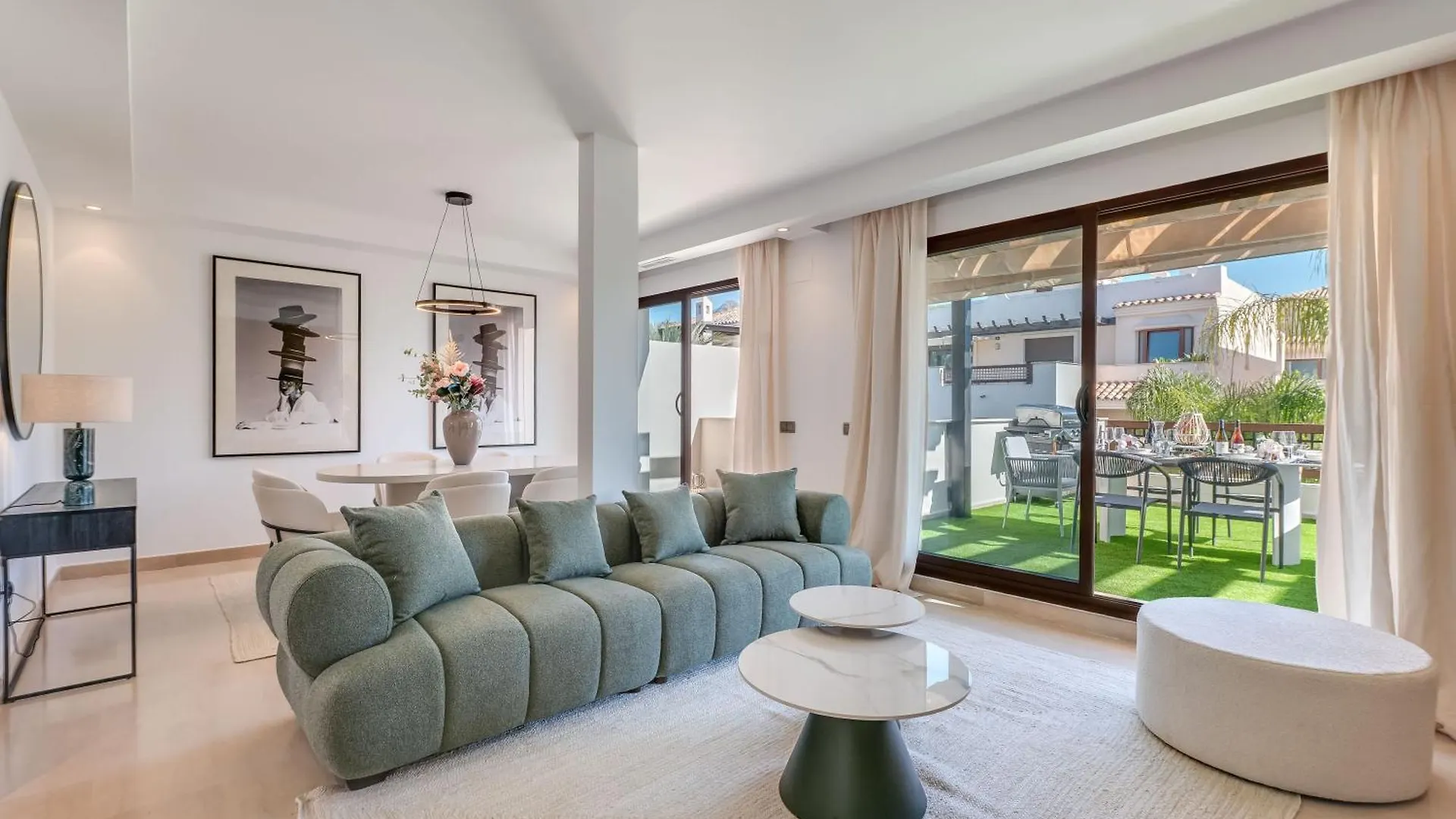 Vacation Marbella I The Sovereign Penthouse, Large Communal Pool, 24H Security, 5Min To Puerto Banus Apartment